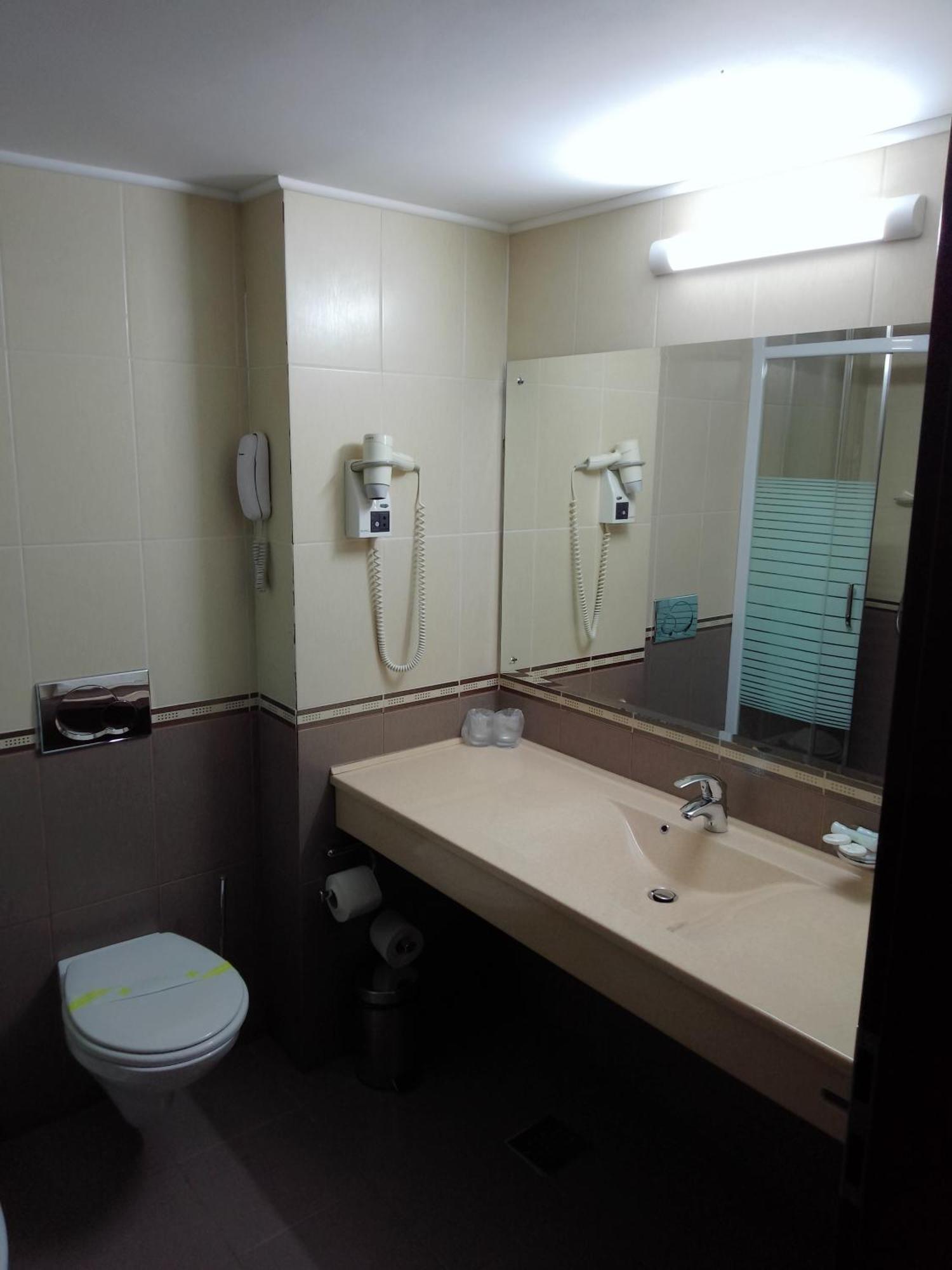 Hotel Rapsodia City Center Botoşani Exterior foto