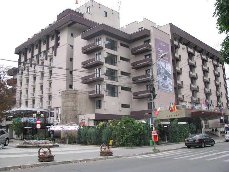 Hotel Rapsodia City Center Botoşani Exterior foto