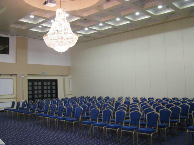 Hotel Rapsodia City Center Botoşani Exterior foto